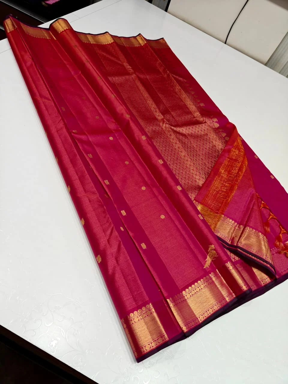 Pink Woven Kanchipuram Silk Blend Saree with Traditional Zari Border